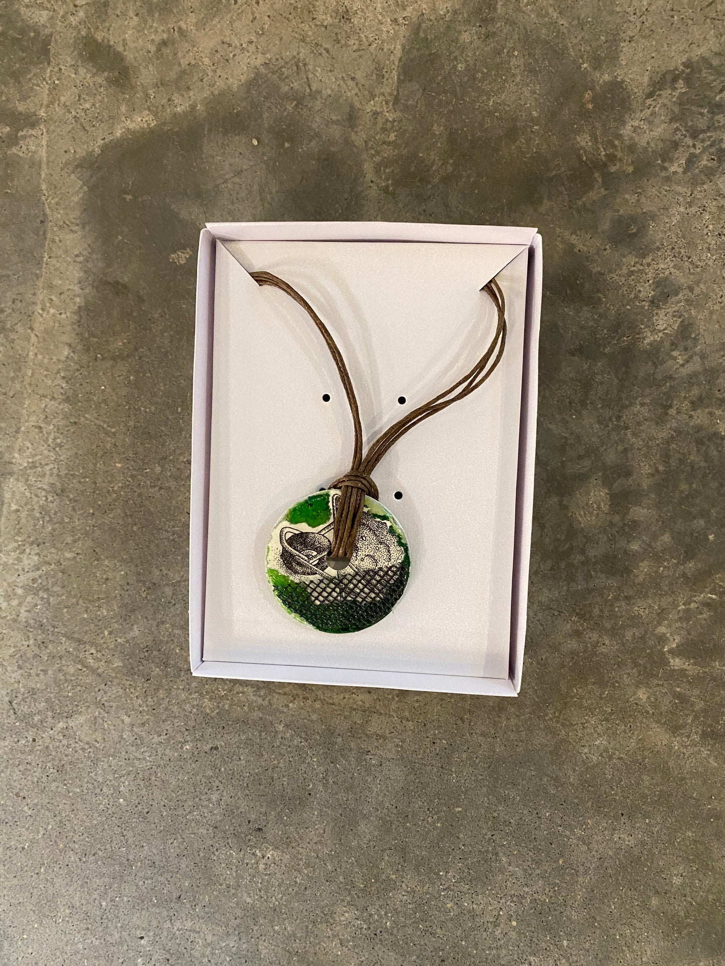 Metal Washer with Paper Pendant (Assorted)