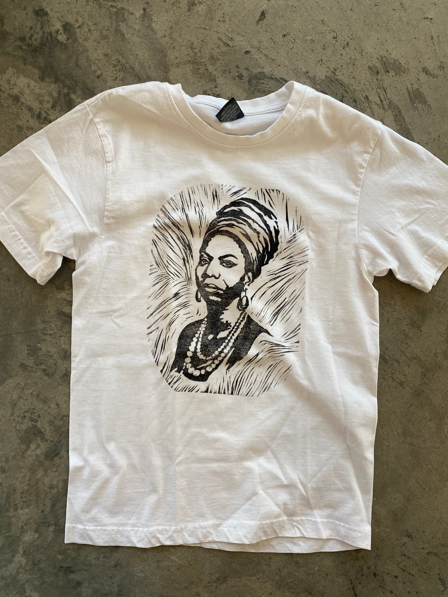 Nina Simone with Head Wrap Short Sleeve Crew Neck (Assorted Colors)