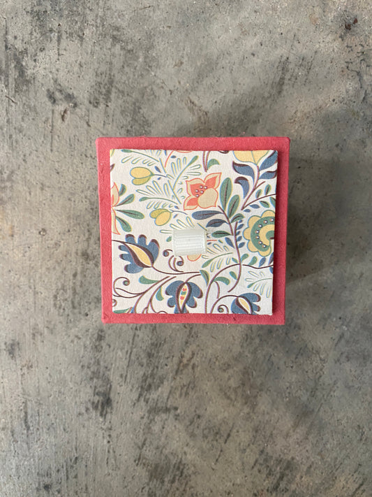 Little Flowered Box with Ribbon Handle